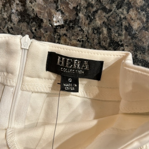 Hera Collection white shorts with train NWT S - Picture 8 of 11